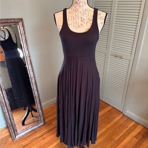 Athleta Black Sleeveless Midi Dress